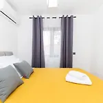 Marianne , Parking Free , 2 Bedroom & 2 Bathroom , Modern & Cozy 公寓