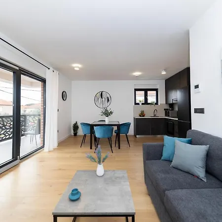 Marianne , Parking Free , 2 Bedroom & 2 Bathroom , Modern & Cozy Апартаменты Задар
