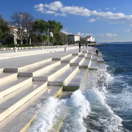 Lägenhet Marianne , Parking Free , 2 Bedroom & 2 Bathroom , Modern & Cozy *