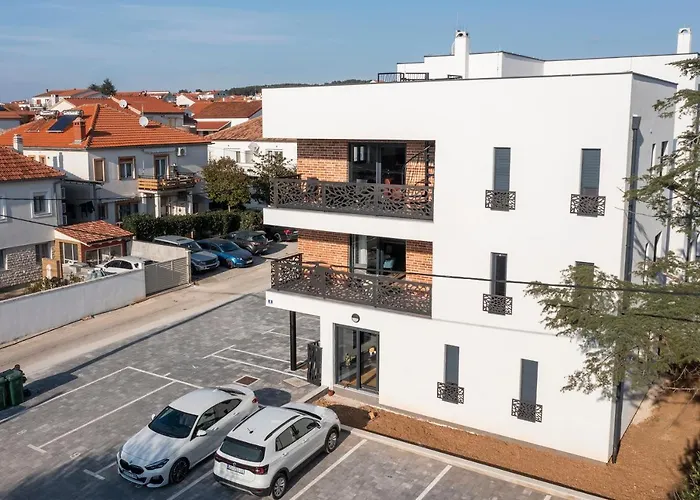 Marianne , Parking Free , 2 Bedroom & 2 Bathroom , Modern & Cozy * Zadar